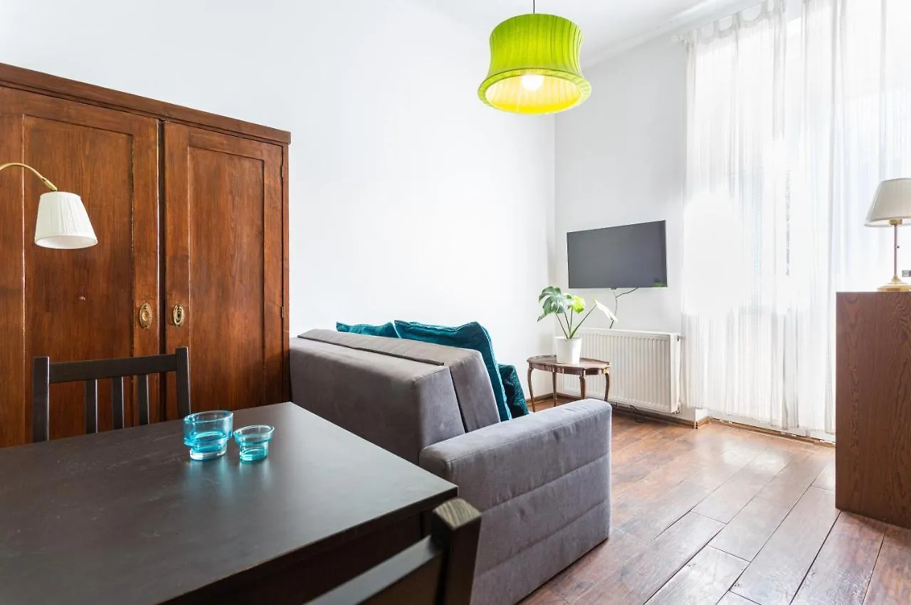 Lupolo Apartments Skwerowa Cracovia 0*,  Polonia